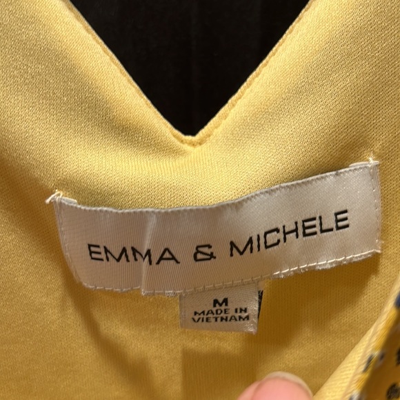 Handkerchief hemmed dress - Picture 2 of 3